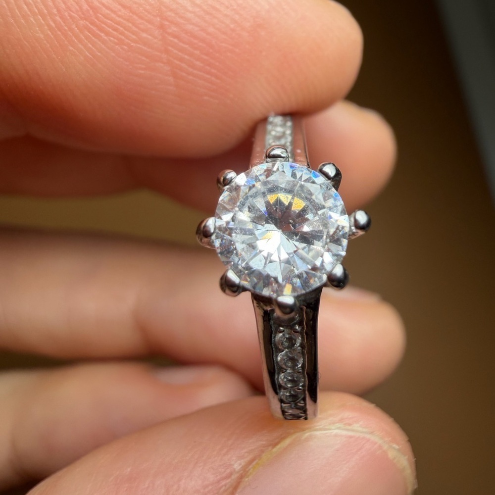 Solitaire Ring - Picture 15 of 15